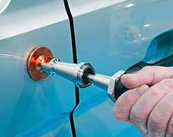 One-handed PDR recoil hammer delivers safer, more controlled glue pulling
