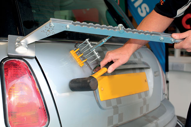 Power-TEC 92377 Lift & Pull Dent Kit