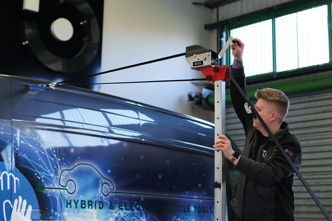 Power-TEC 92659 Pole Extension for Pulling Tower